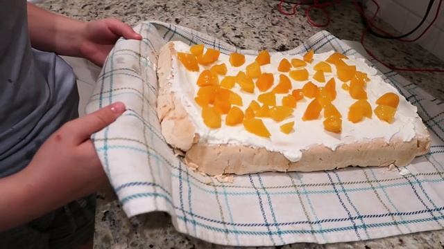 CША Влог получили бесплатные продукты из школы | Ева печёт
