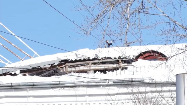 Дыра в крыше смотреть онлайн