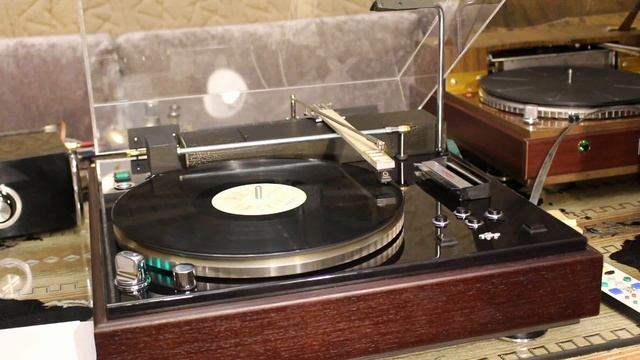 Тангенциальный тонарм Tangencial linear tonearm ING250