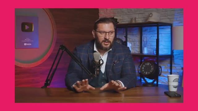 Этим мужчинам нельзя доверять... Несколько признаков от Марка Бартона смотреть онлайн