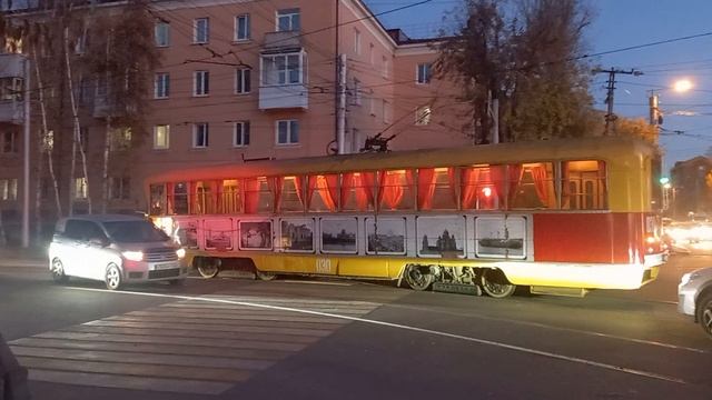 Ретро-трамвай РВЗ-6М2 030 на ост. Пискунова