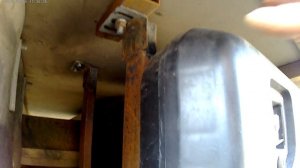 Поставил ящик 100 литров на газель