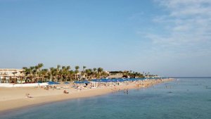 Прогулка по пирсу в Сахл Хашиш около отеля Pyramisa Beach Resort Хургада.