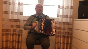 ПТИЦА СЧАСТЬЯ - на гармошке