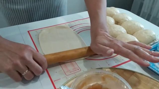 ТАЕТ во РТУ! За 1 минуту #булочки #воронеж #город смотреть онлайн