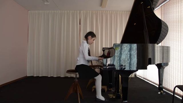 Миськова Алиса Раздумье В Савельев смотреть онлайн