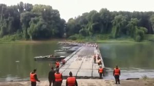Скоростное строительство понтонного моста в русской армии