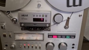 Катушечный магнитофон Akai GX 625