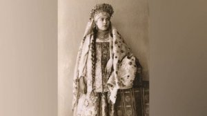 Как выглядели русские красавицы 19 века в традиционных костюмах