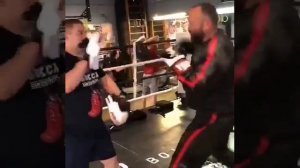 Комбо Исаев Тимур 89045121209. Санкт Петербург, Владимирский Пассаж.