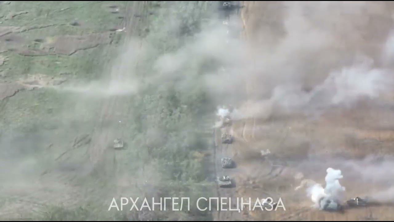 Уничтожение бронетехники ВСУк.Destruction of armored vehicles of the Ukrainian army смотреть онлайн