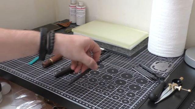 Работа с кожей, с чего начать. Первый набор инструментов и химии. Leather products, where to start.
