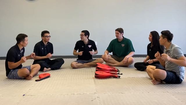 “Sam, Yuk, Gu! Ready For Another FUN Korean Mind Game??” 미국 사범님들과 함께 삼육구 삼육구 추억의 게임 смотреть онлайн