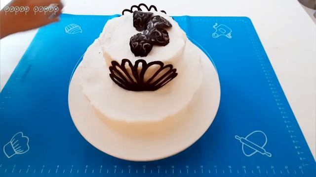 Торт. Бисквит. Украшение торта шоколадом. Шоколадный цветок, шоколадная бабочка смотреть онлайн