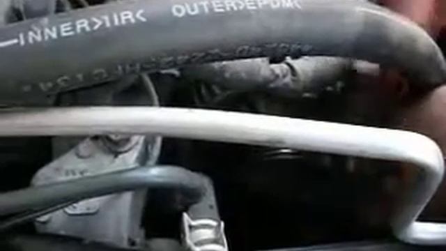 changement le courroie d'accessoires de toyota corolla verso смотреть онлайн