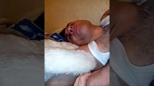 Спящий дедушка