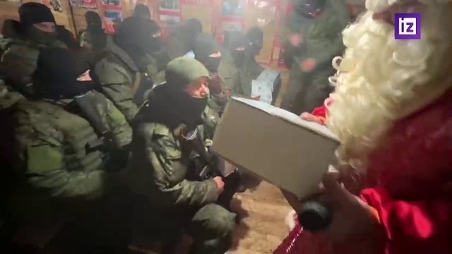 Военнослужащие группировки  Отважные  на передовых позициях готовятся встречать Новый год.