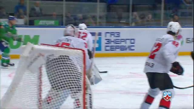 Кольцов выманивает Кузню, Вишневский забивает / Koltsov sets Vishnevsky score смотреть онлайн