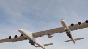 Самолет-гигант Stratolaunch Roc