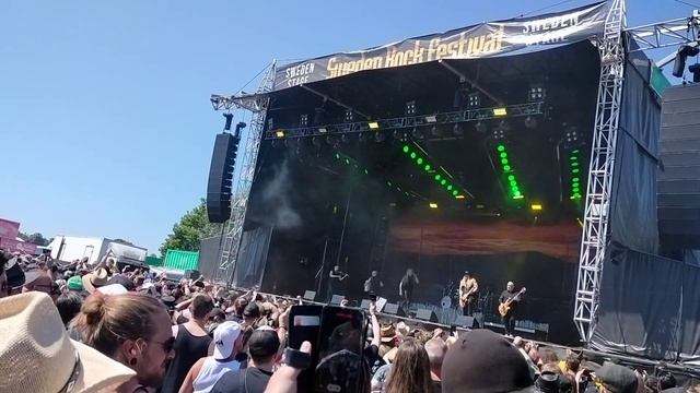 Korpiklaani - Ievan Polkka (Live Sweden Rock Festival) смотреть онлайн