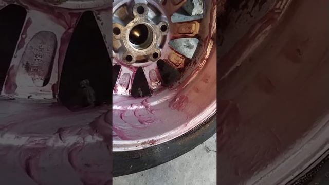 Как отмыть литые диски от металлических вкраплений, и ржавого налета. смотреть онлайн