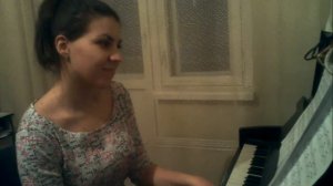 Мама дочина на пианино играет 22.12.12