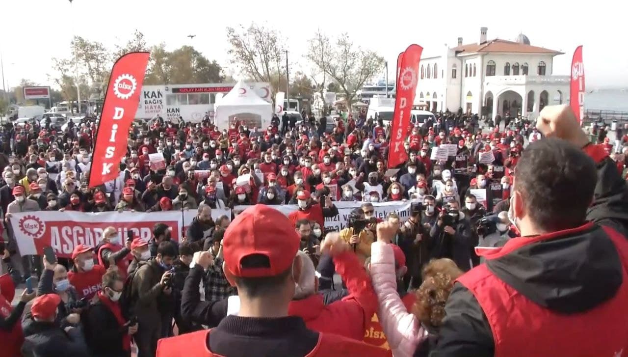 LIVE ? Демонстранты собираются в Стамбуле из-за обвала турецкой лиры 26/11/21 12:30  | ТНВ