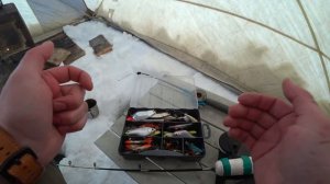 РЫБАЛКА ЗА ПОЛЯРНЫМ КРУГОМ БЫВАЕТ РАЗНОЙ...  окунь на печке. просто и вкусно!!!