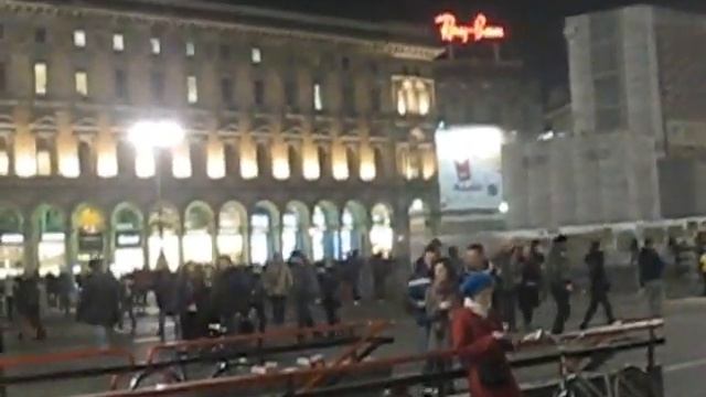МИЛАН Площадь "Дуомо"