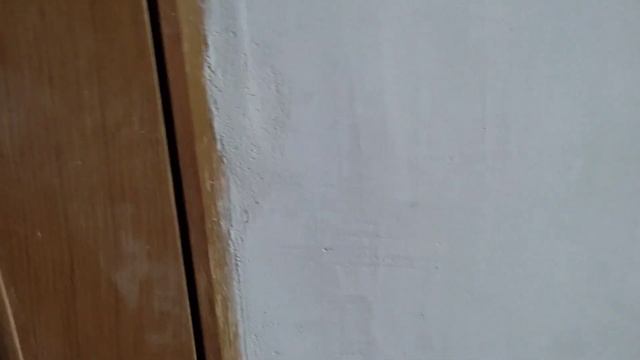 Дешовый способ выровнять пол  больших площадей #ремонт #старыйдом #пол #дом