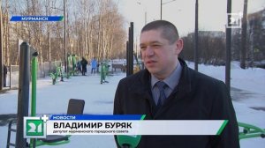 В Мурманске продолжаются работы по уборке снега