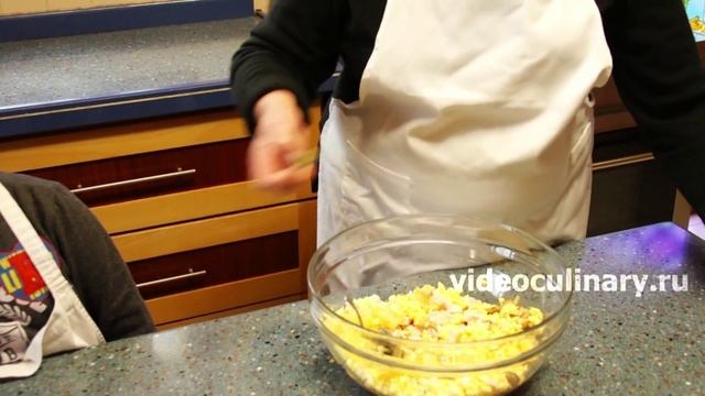 Салат из курицы с ананасом - Рецепт Бабушки Эммы
