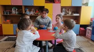 Дидактическая игра "Лото" ("Профессии"). Дети средней группы (4-5 лет).