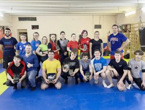 Владимир Веденеев Арсений Гладков награждение Призёров Первенства/Чемпионата МО по Армрестлингу 2021