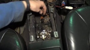 Крайслер 300м. Трос переключения АКПП