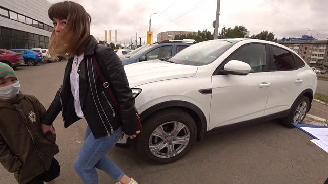 Renault Arkana Рено Аркана проблема с ЛКП. Отвалился лак. Обращение по гарантии.
