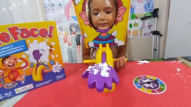 Игра ПИРОГ в ЛИЦО.Смешная настольная игра.Pie Face.Игра для детей.Видео для детей.
