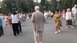 Ты меня свела с ума в эти белые ночи!!!??Танцы в парке Горького!!!??Харьков 2021