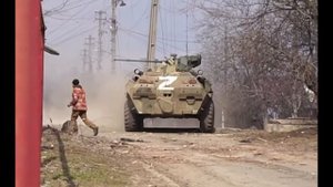 БТР-82А стрельба из 30-мм пушкой 2А72.