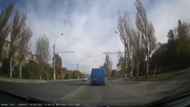 Луганск, ул. Линева, кв. Гаевого. 2021/10/09 смотреть онлайн