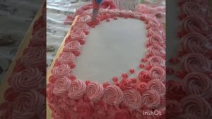 Простое украшение прямоугольного торта