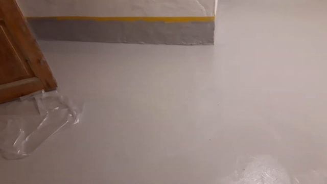 Покраска бетона эпоксидной краской- смолой.