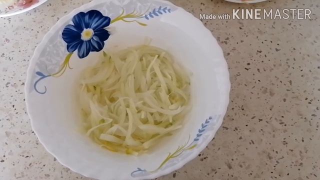 Салат "Мужской каприз"!  Салат из говяжьего языка с луком! Очень вкусно!