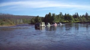 Переправа реки Вижай в брод. "Шишига" и 3 Нивы.