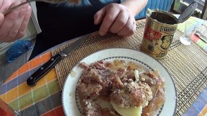 Дегустация тушенки. Вадюша готовит бигульме из тушенки