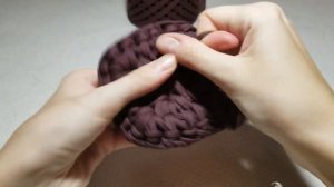 Бесшовный квадрат крючком Трикотажная пряжа| How to crochet no seam square Easy tutorial Tshirt yar