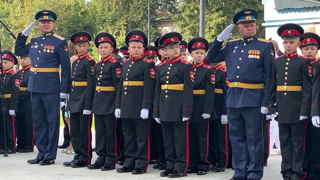 Сергей Шойгу в Академии Генштаба поздравил с Днем знаний всех воспитанников и курсантов