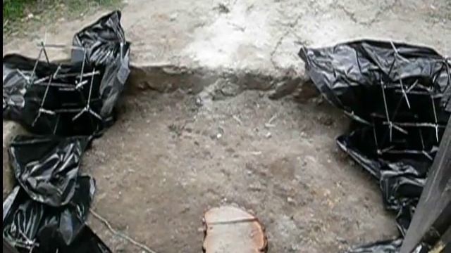 Свайно-ростверковый фундамент для тамбура дома. Армирование и заливка свай.