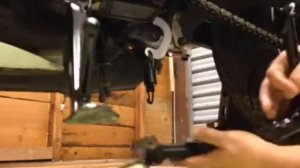 GSX 650 F AND GSF 1250 CENTRE STAND FITTING INSTRUCTIONS