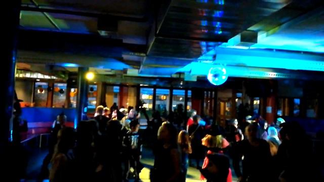 Хэллоуин Дискотека Halloween Disco смотреть онлайн